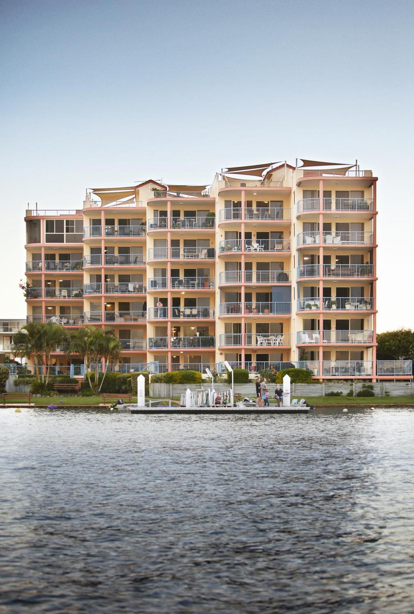 On The River Apartments Maroochydore Exterior photo
