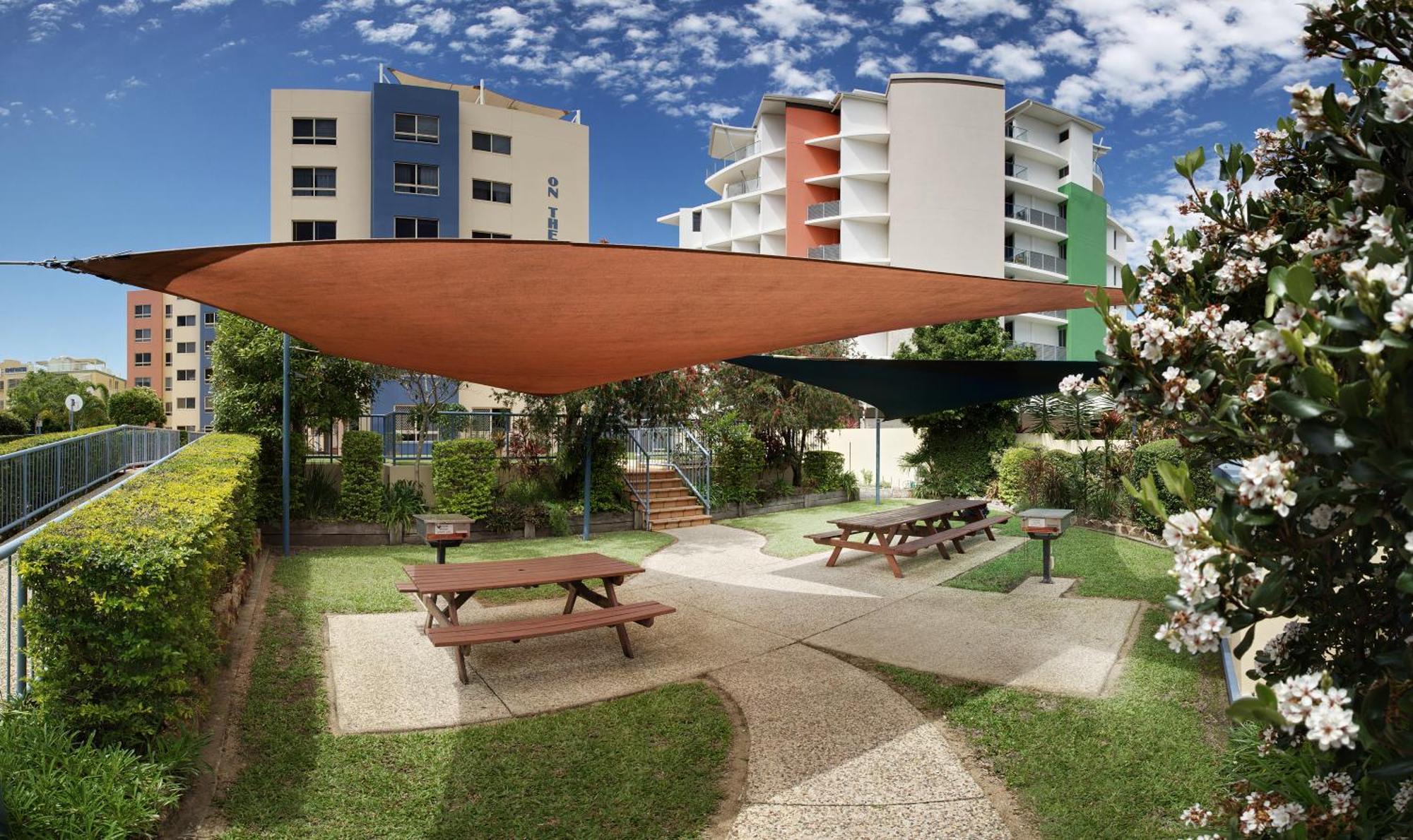 On The River Apartments Maroochydore Exterior photo
